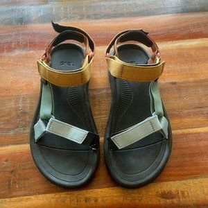 TEVA Hurricane Multi Color Size 8